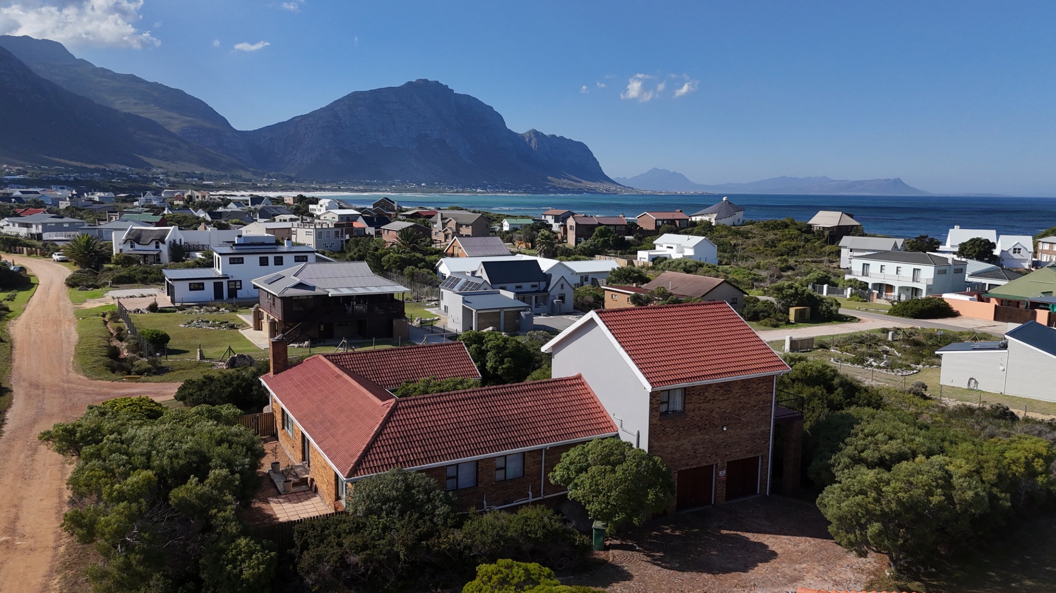 2 bedroom house for sale in Bettys Bay