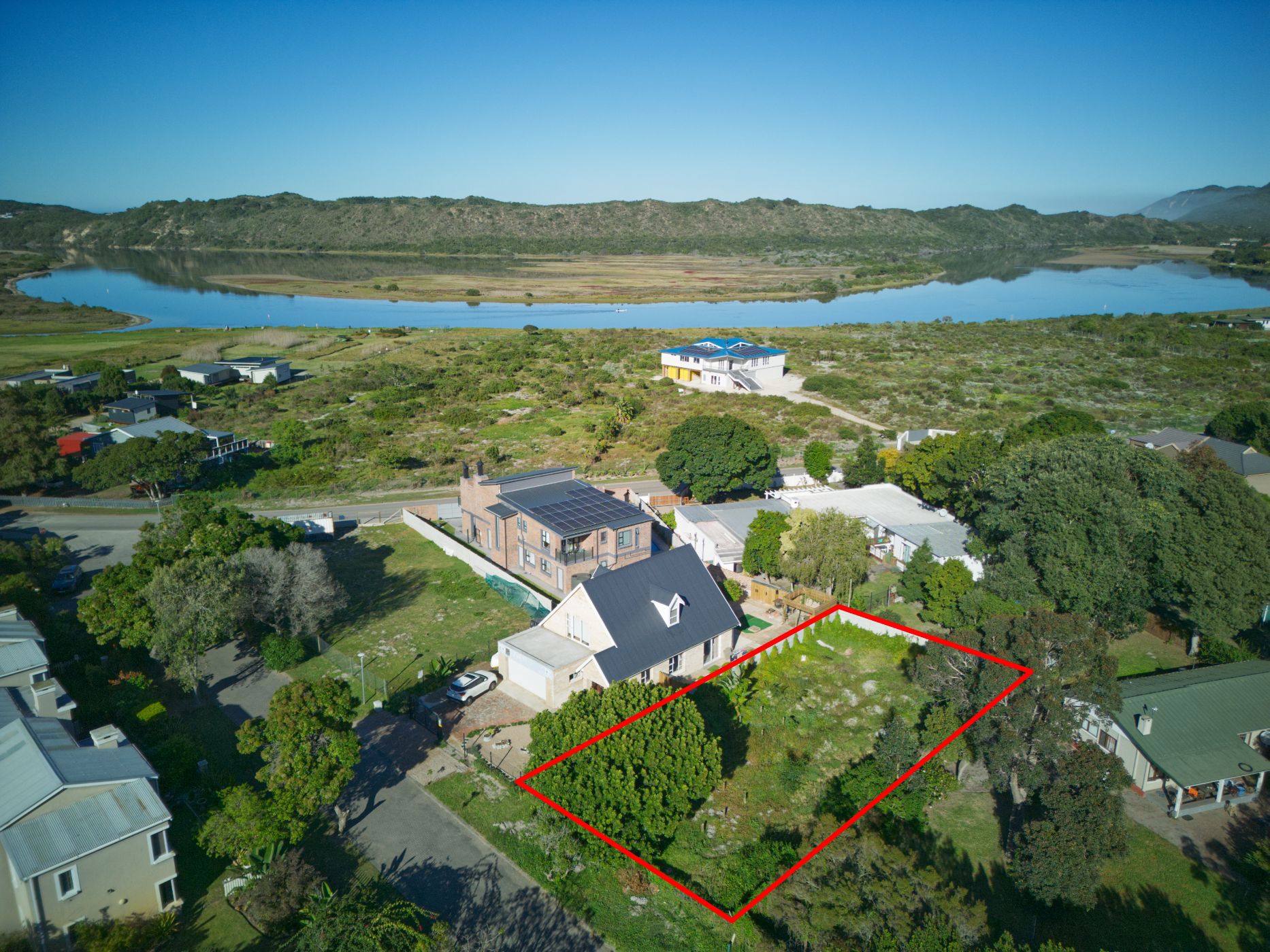 560 m&sup2; residential vacant land for sale in Sedgefield