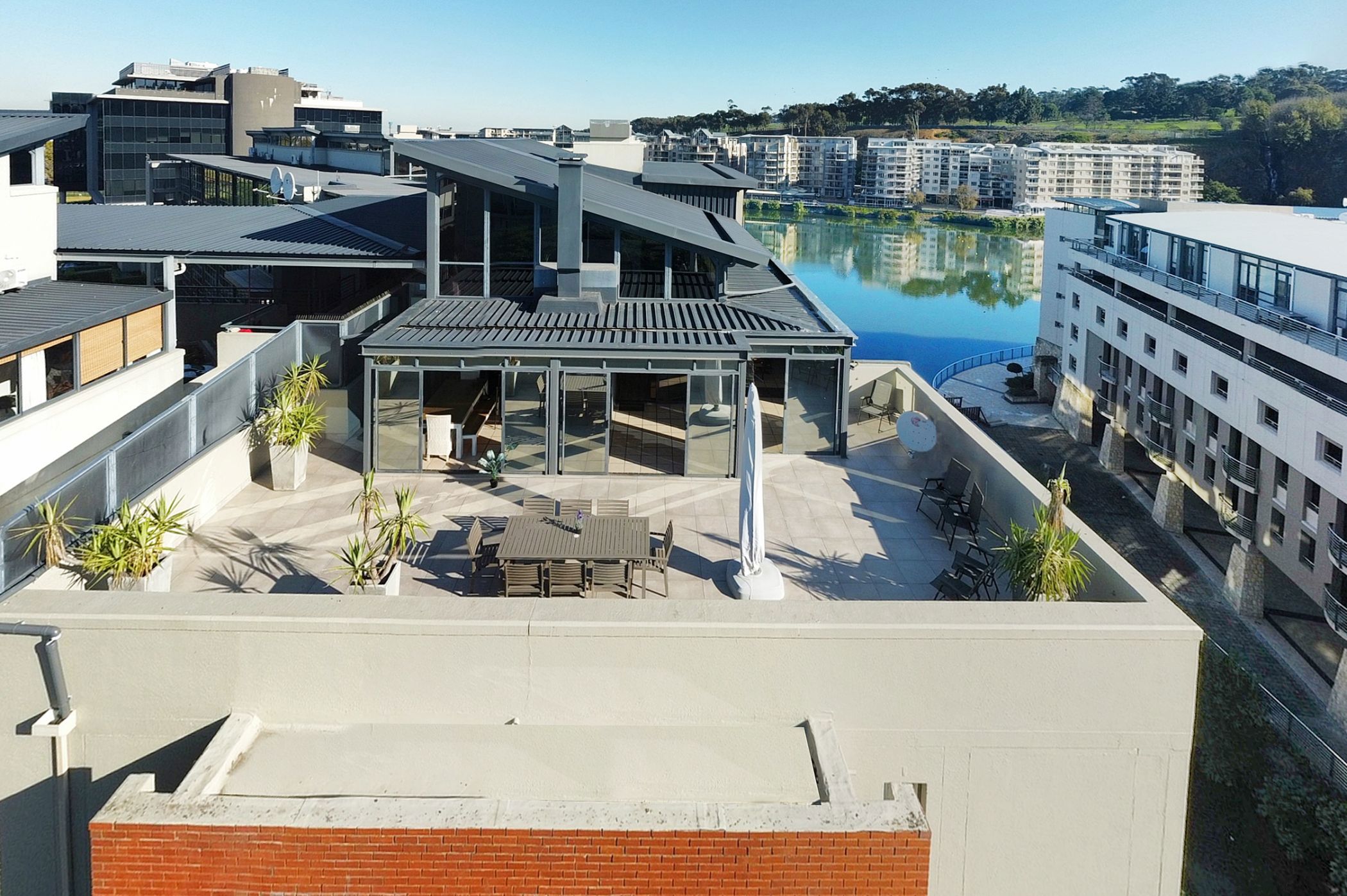 4 bedroom penthouse apartment for sale in Tygervalley Waterfront