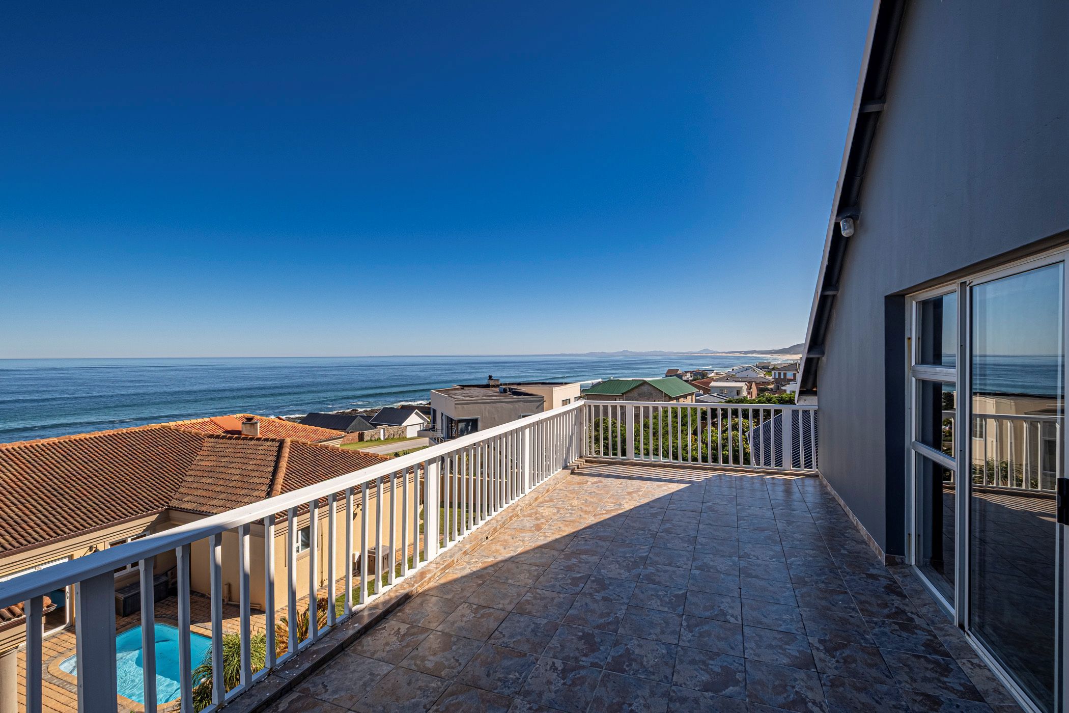 4 bedroom house for sale in Beachview