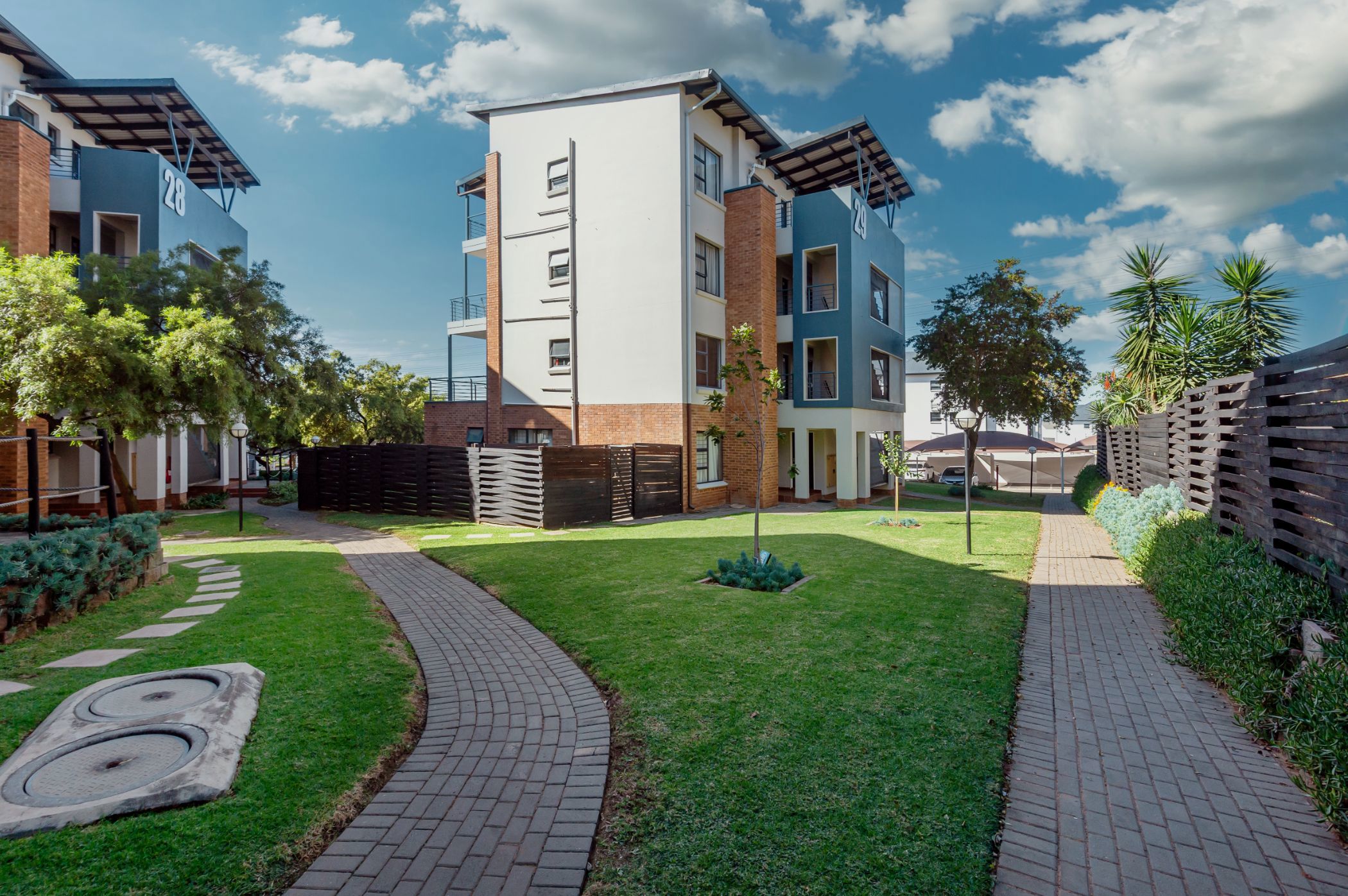 2 bedroom apartment for sale in Greenstone Hill