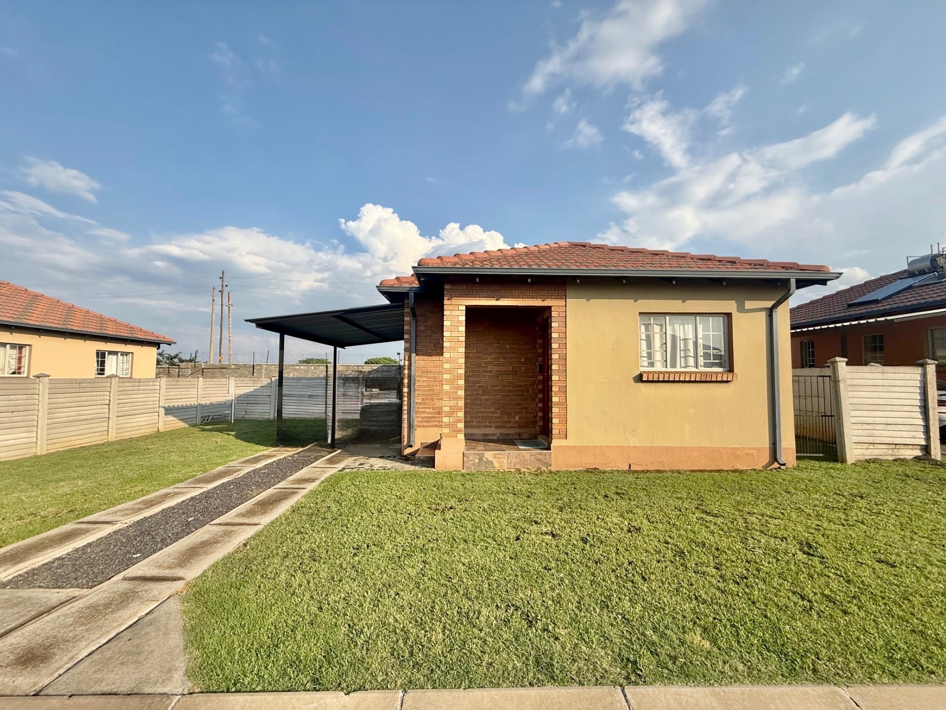 3 bedroom townhouse for sale in Waterval East