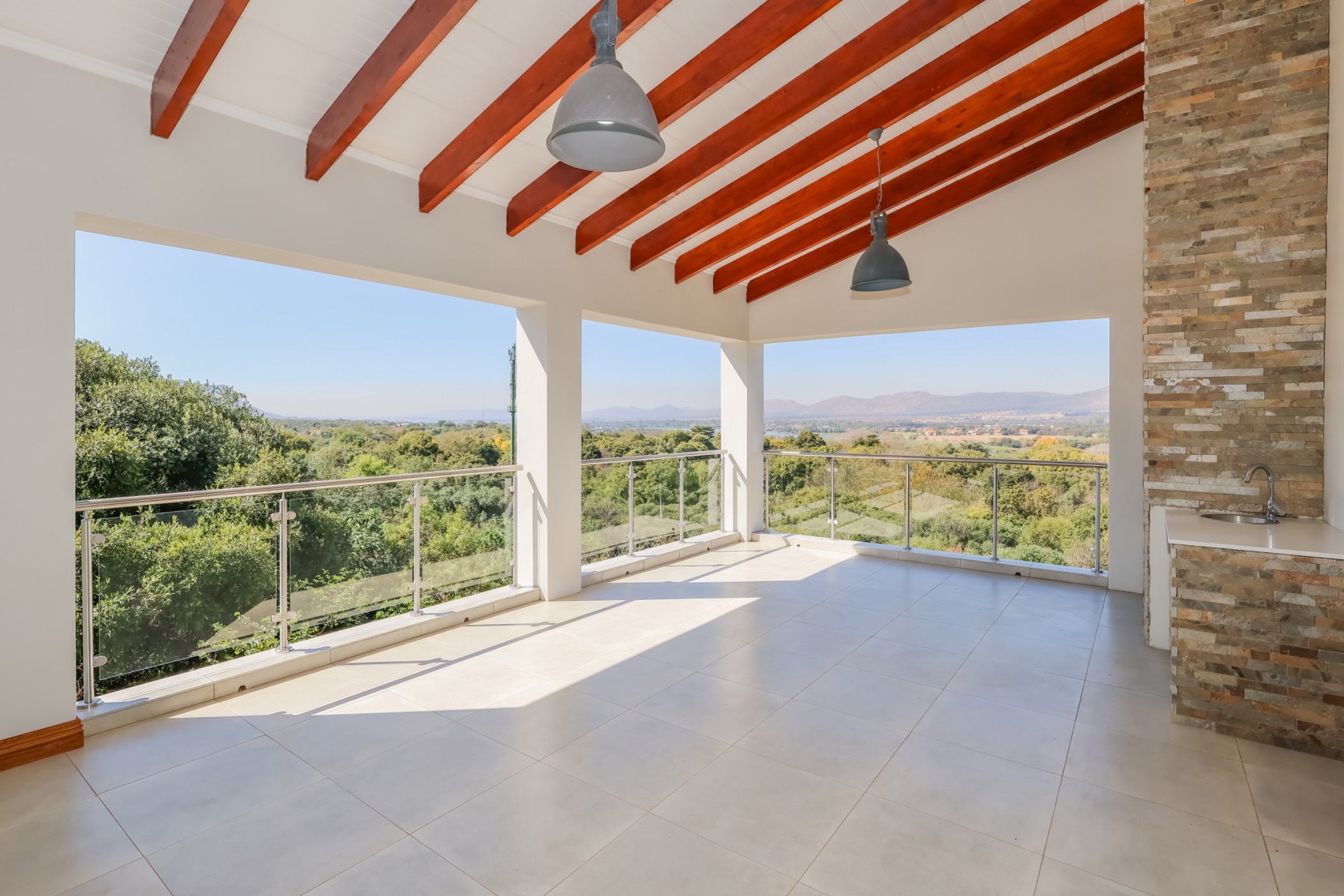 5 bedroom security estate home for sale in Magalies Golf Estate