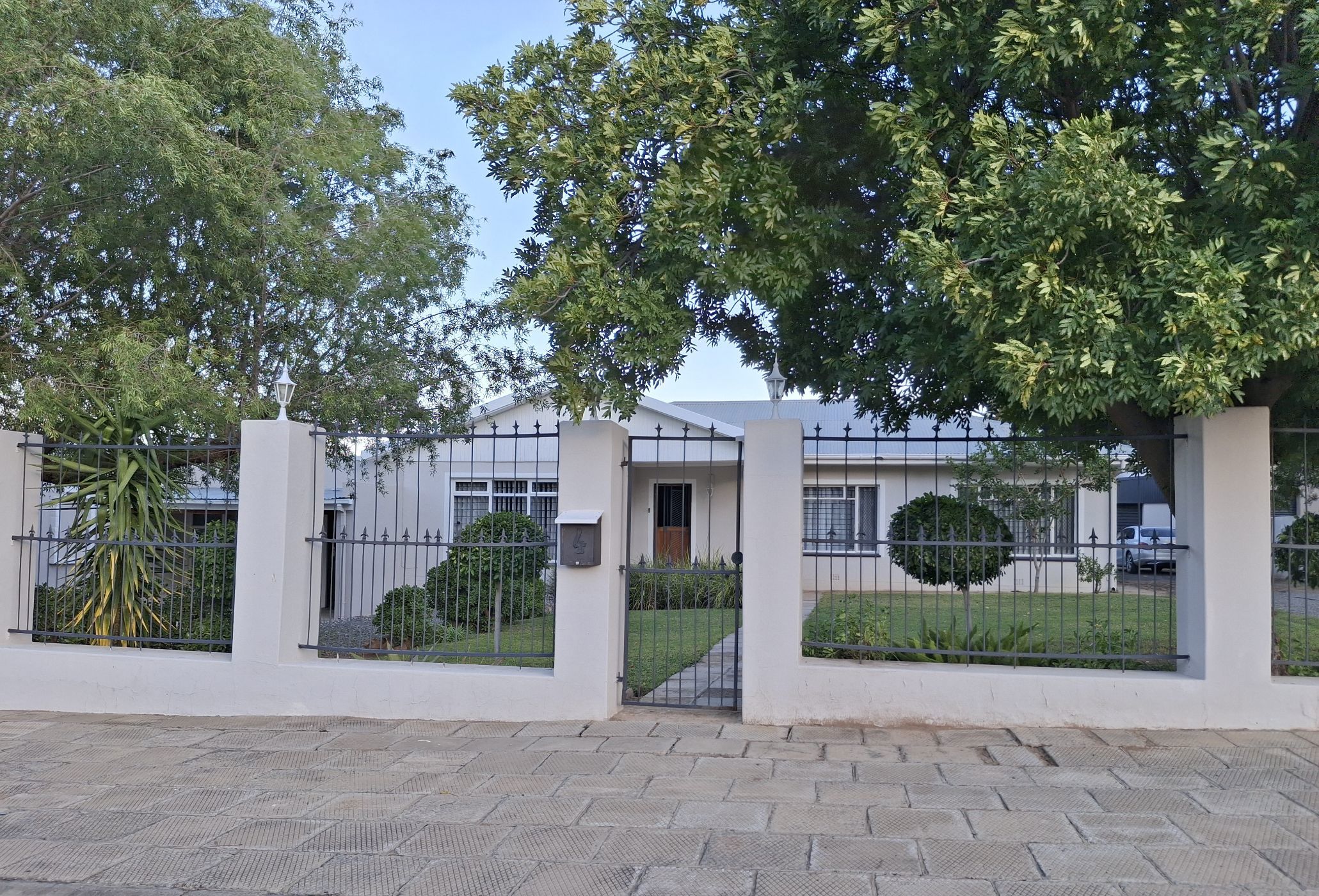 7 bedroom house for sale in Graaff-Reinet