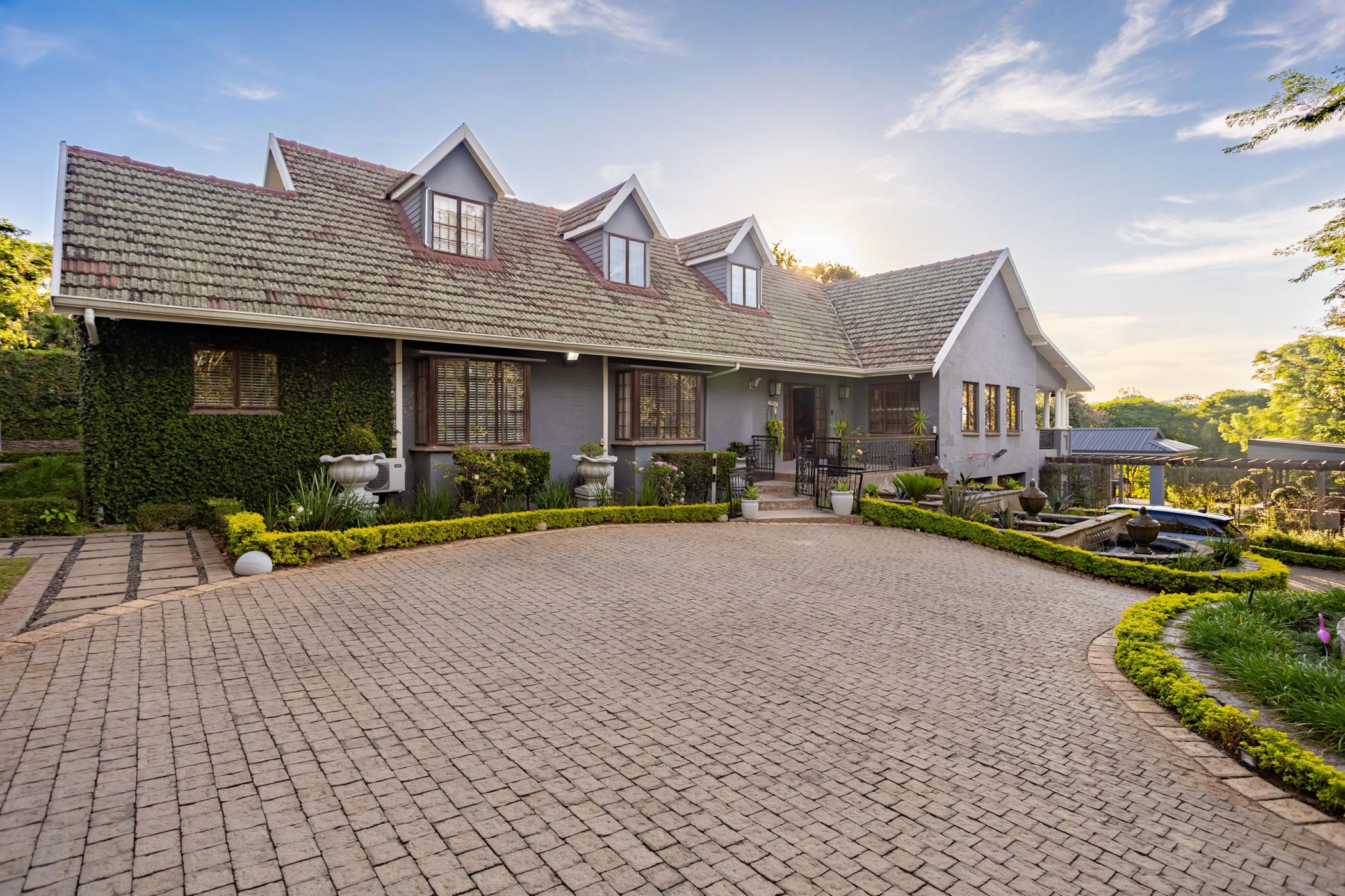 6 bedroom double-storey house for sale in Westville