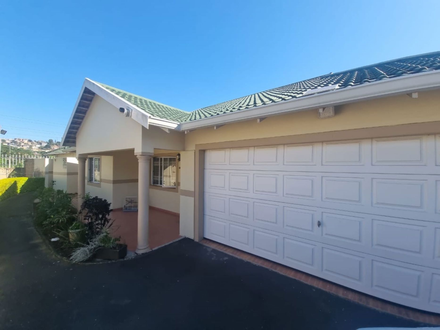 3 bedroom townhouse for sale in Mount Edgecombe