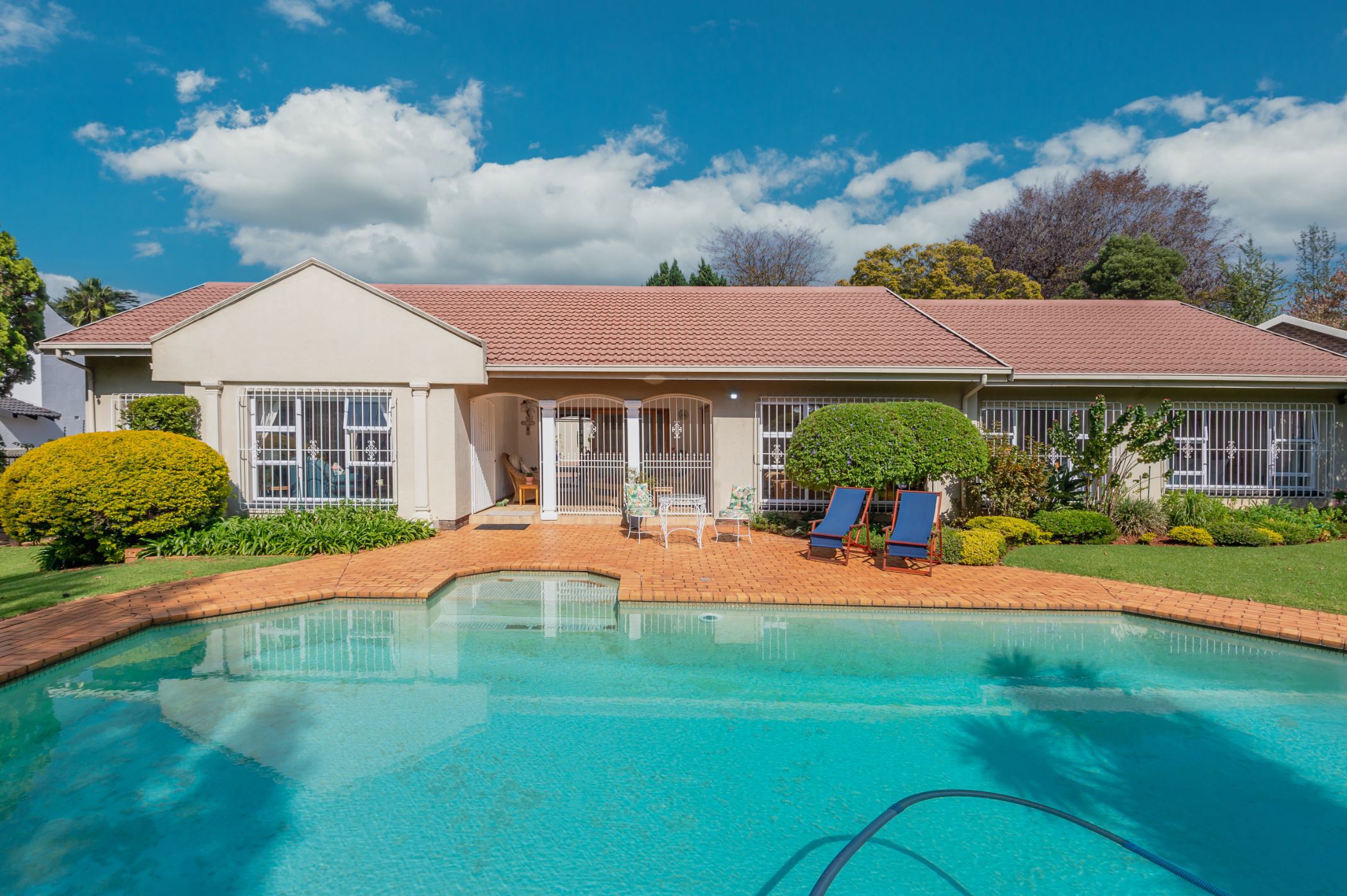 4 bedroom house for sale in Bedfordview