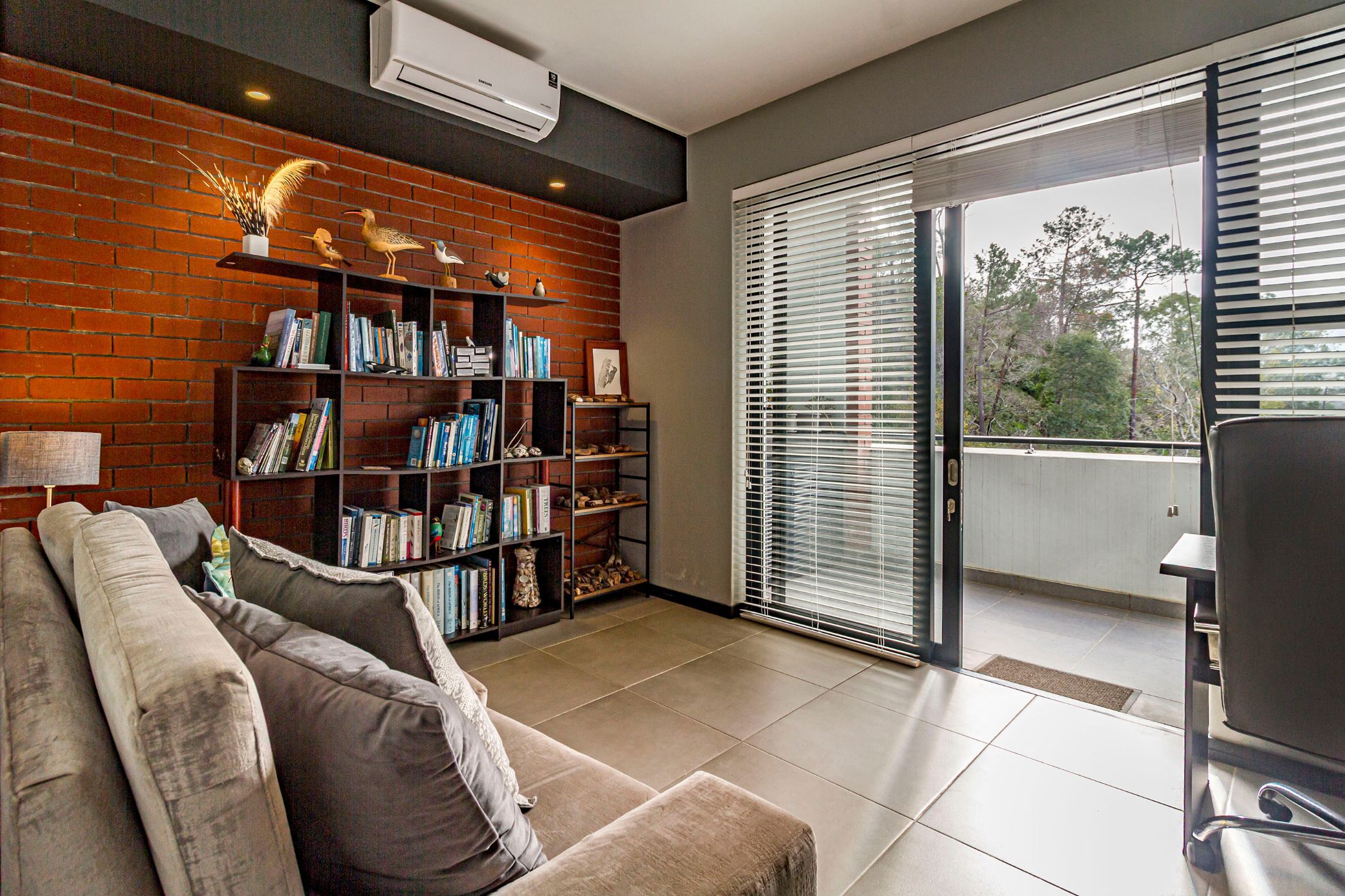 1 bedroom apartment for sale in Onder Papegaaiberg
