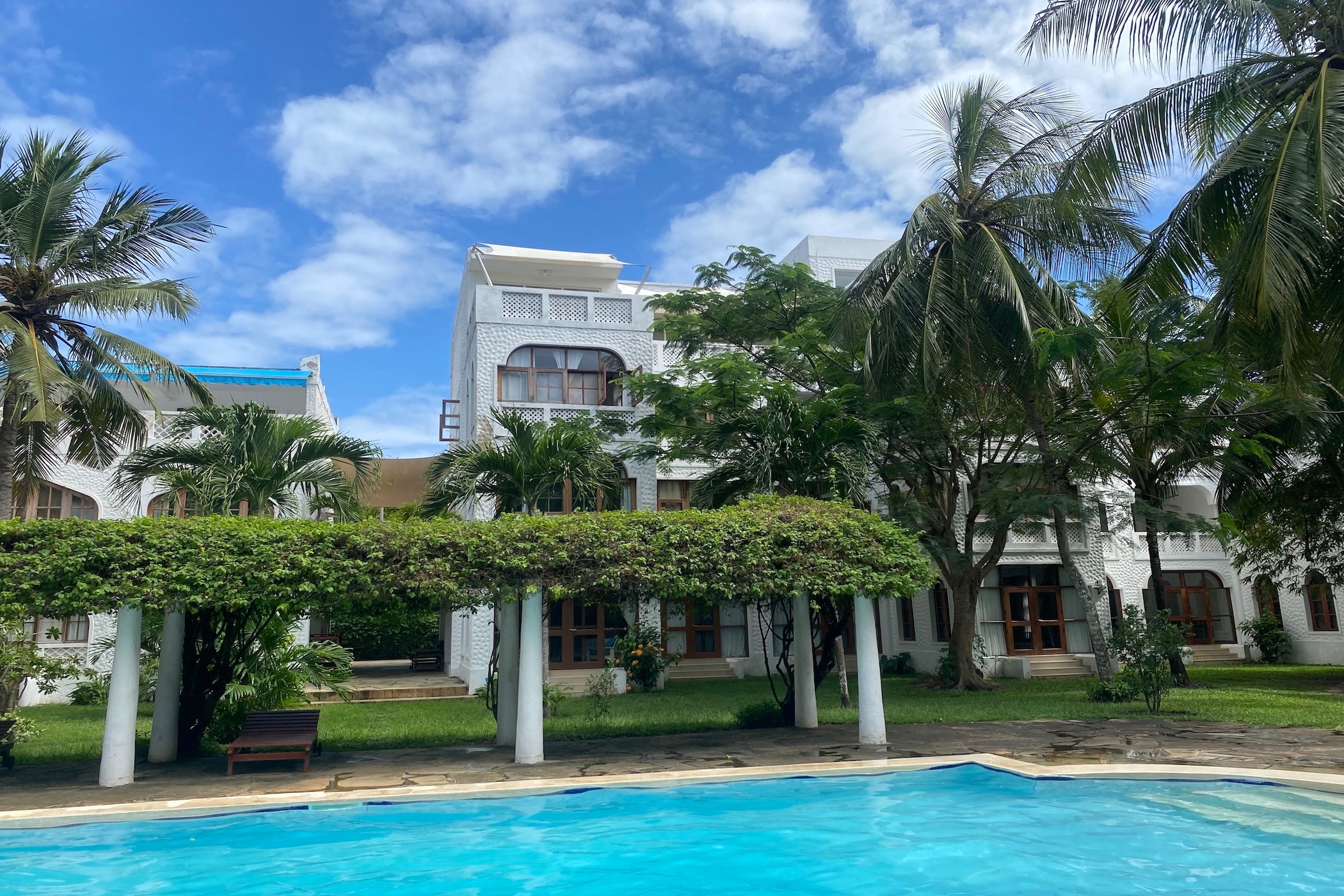 1 bedroom studio apartment to rent in Diani (Kenya)
