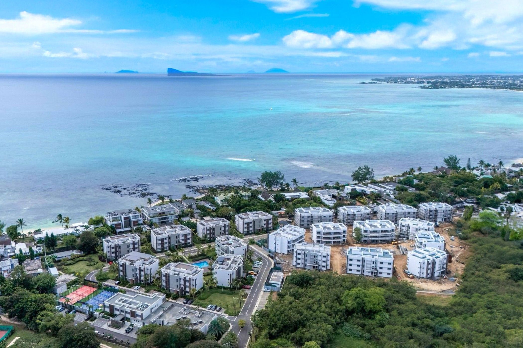4 bedroom penthouse apartment for sale in Pointe aux Canonniers (Mauritius)