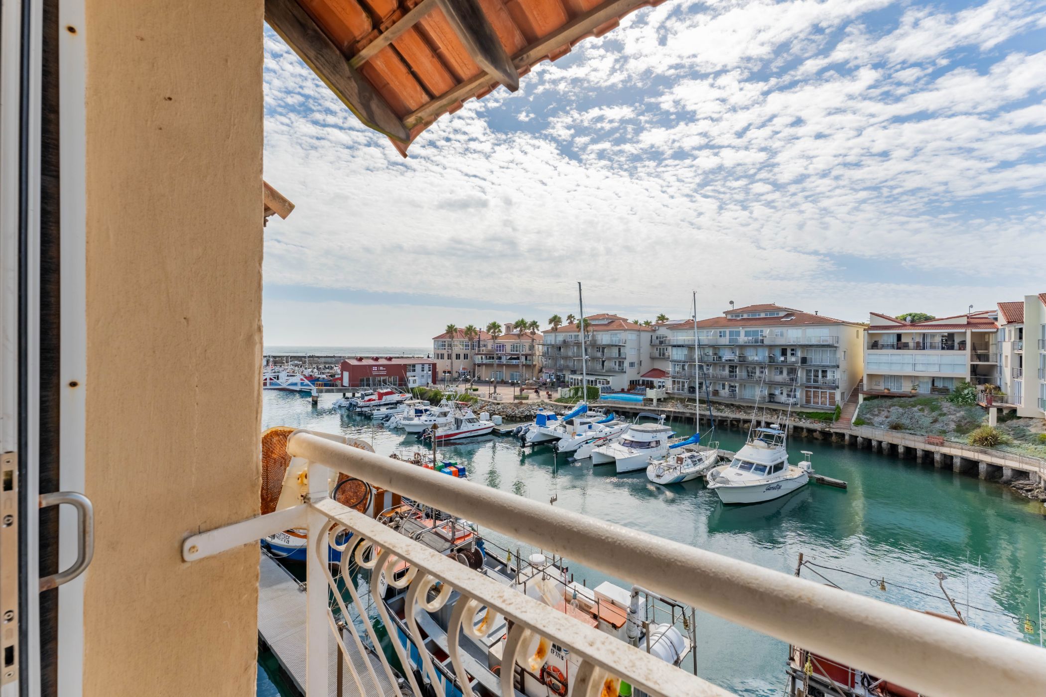3 bedroom apartment to rent in Port St Francis