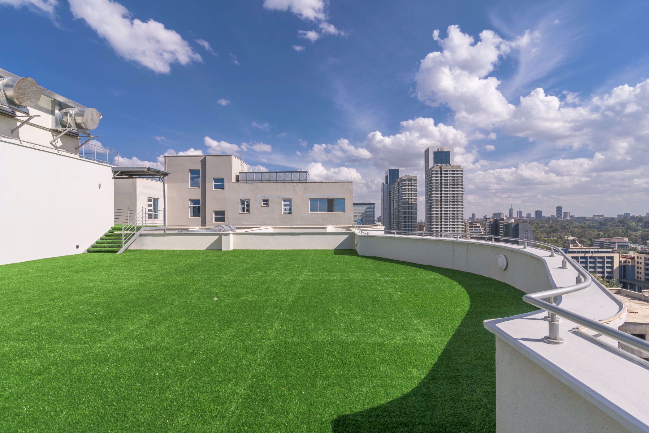 3 bedroom penthouse apartment to rent in Westlands (Kenya)