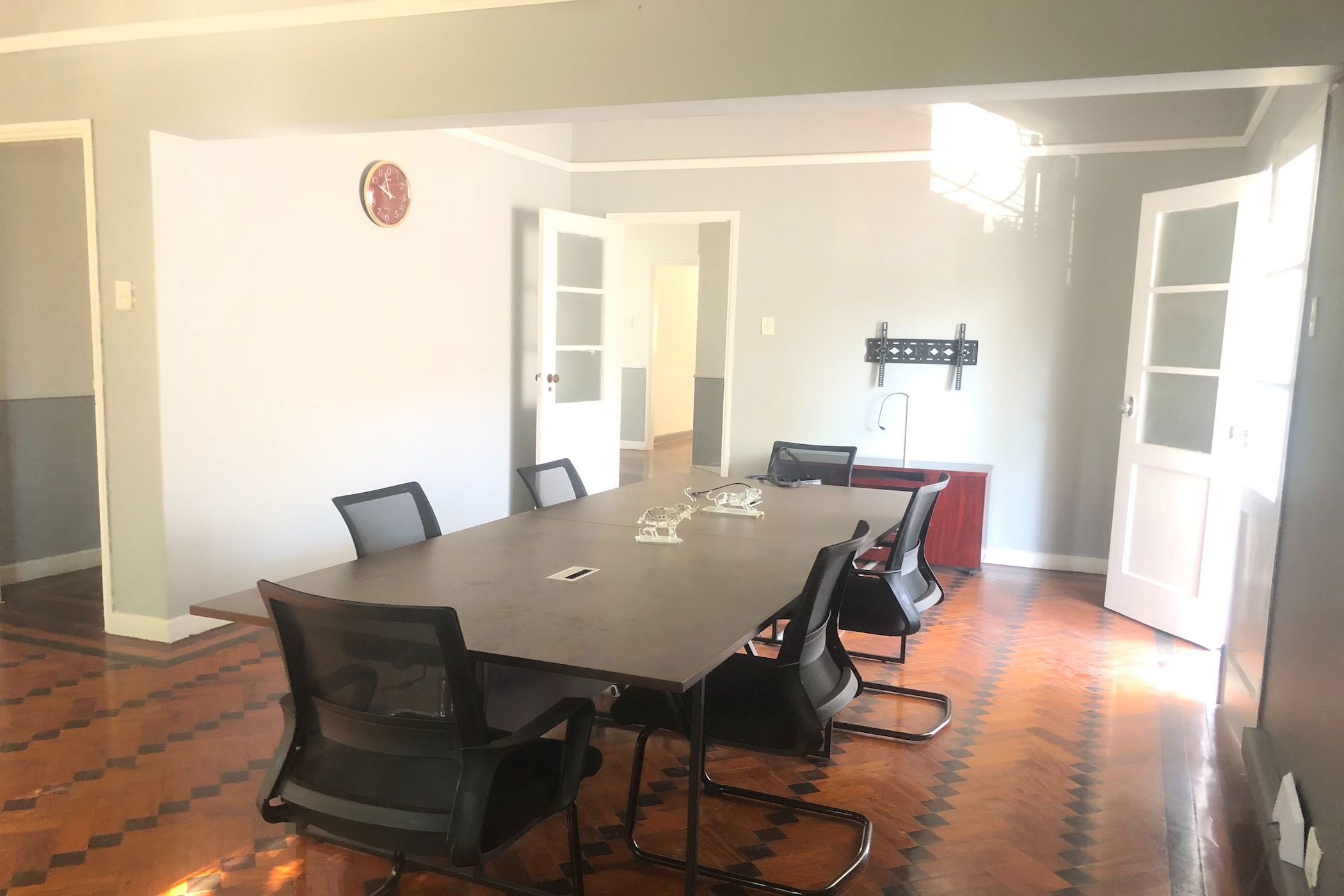 235 m&sup2; commercial office to rent in Maputo  (Mozambique)