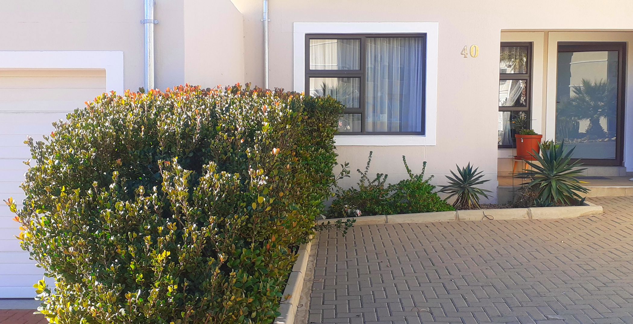 3 bedroom townhouse for sale in Avis (Namibia)