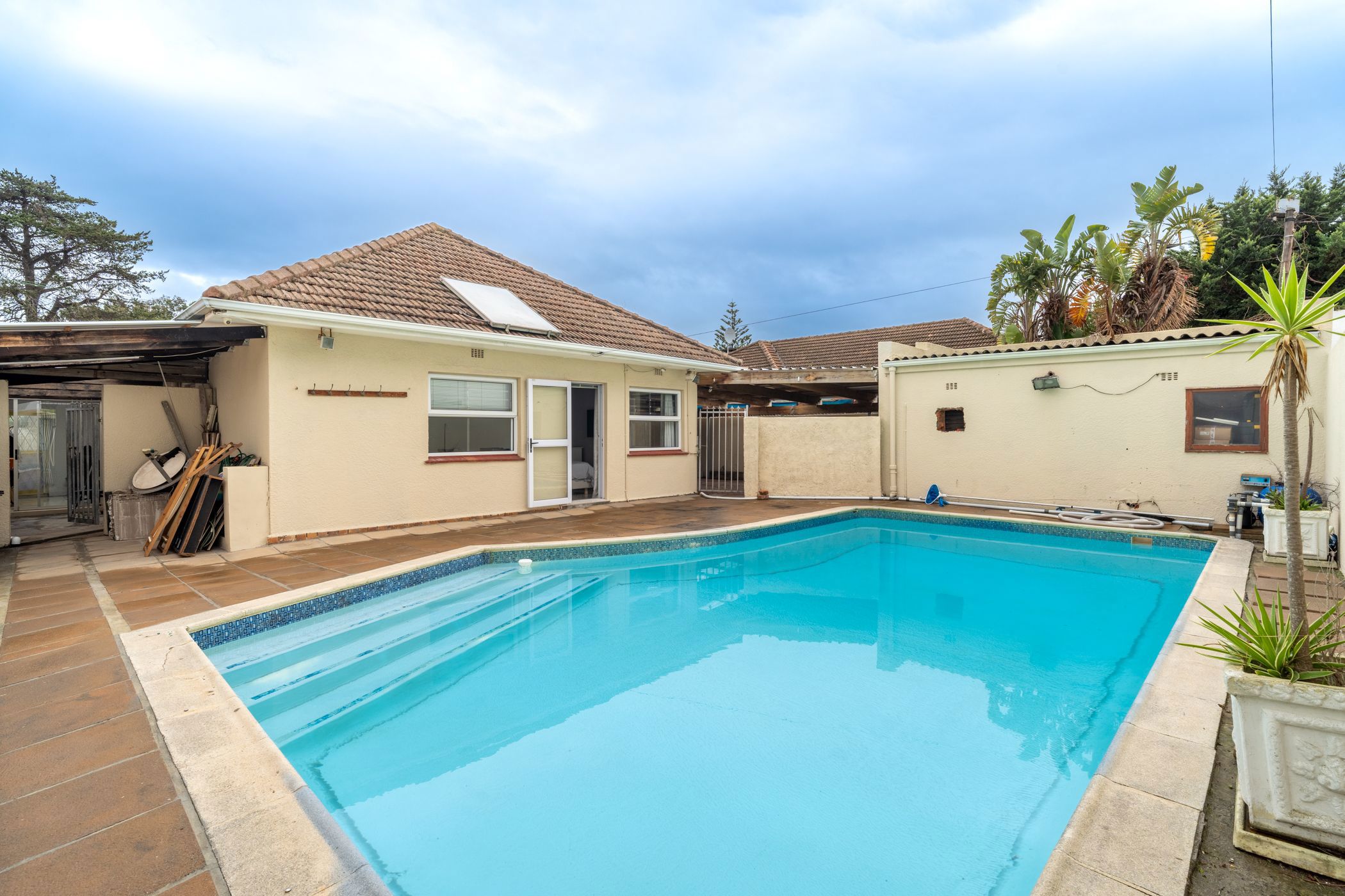 3 bedroom house for sale in Plumstead