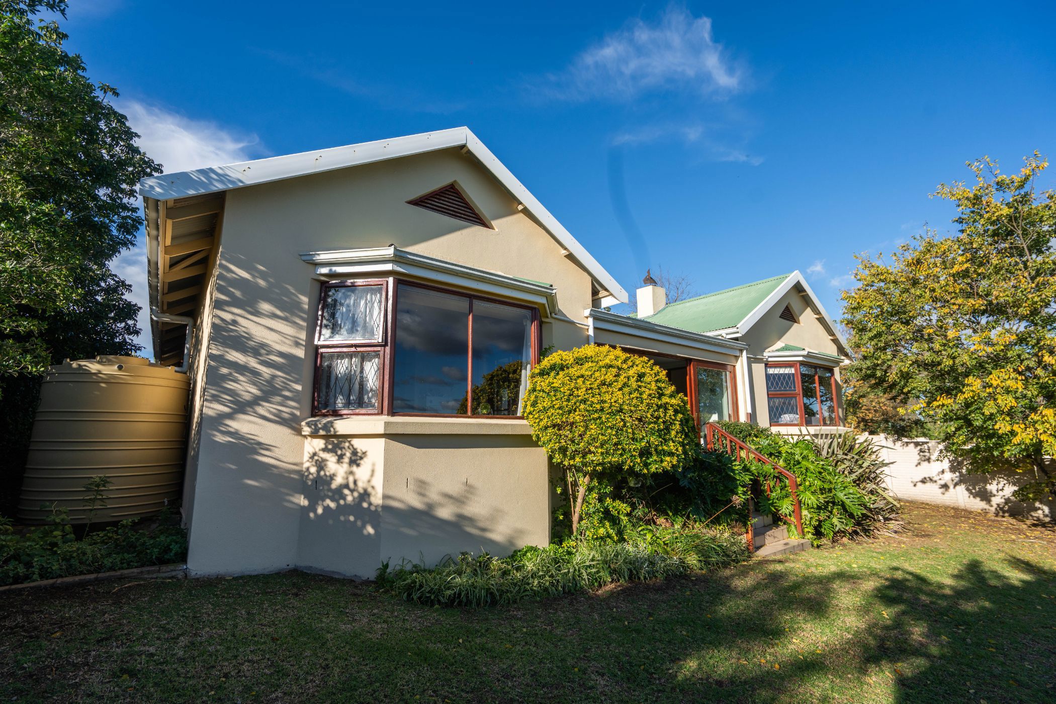 3 bedroom townhouse for sale in Kingswood
