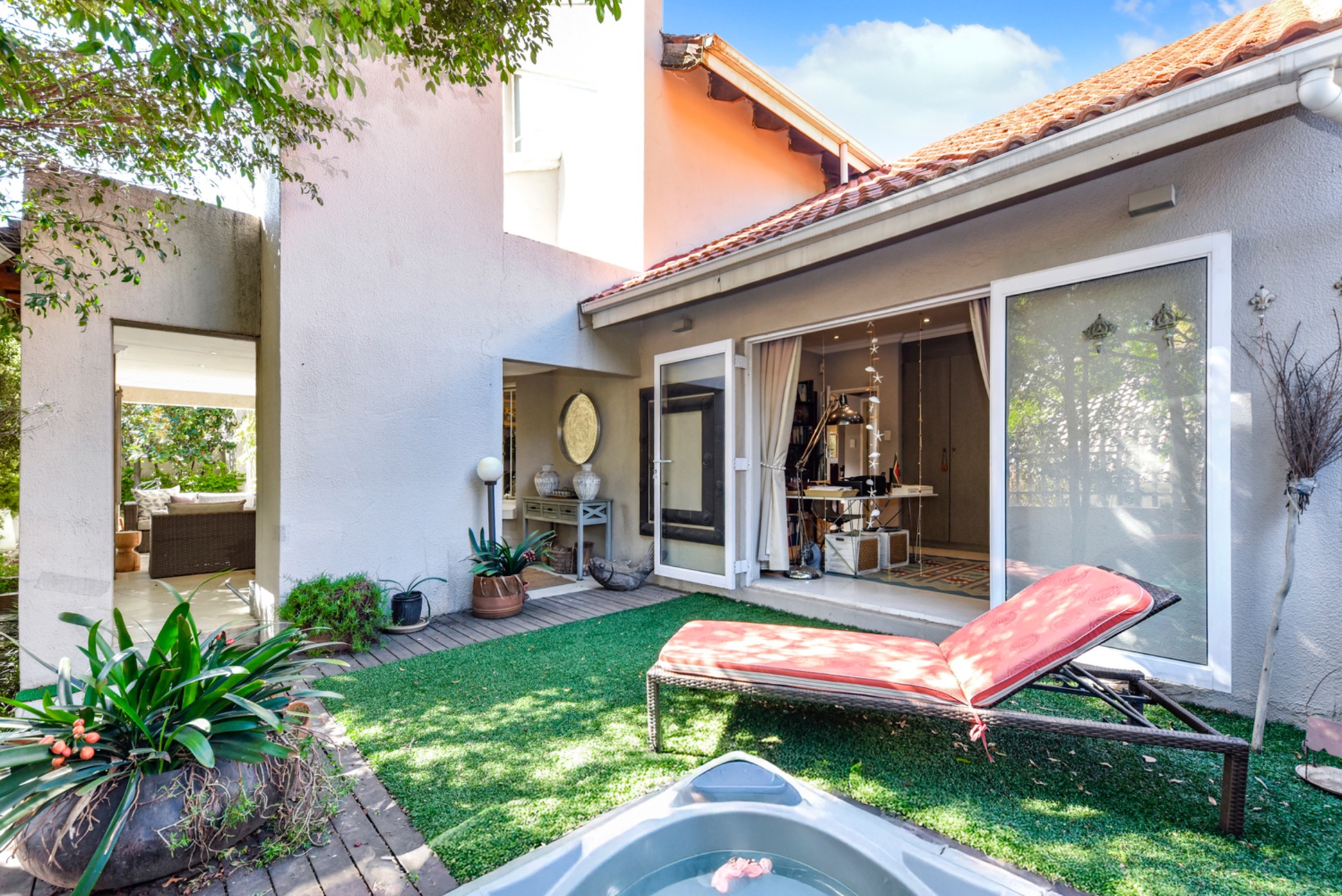 3 bedroom house for sale in Douglasdale