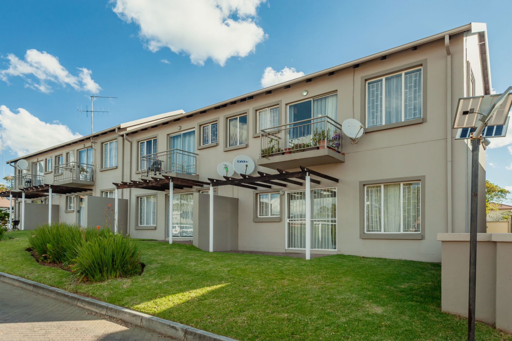 1 bedroom apartment for sale in Greenstone Hill