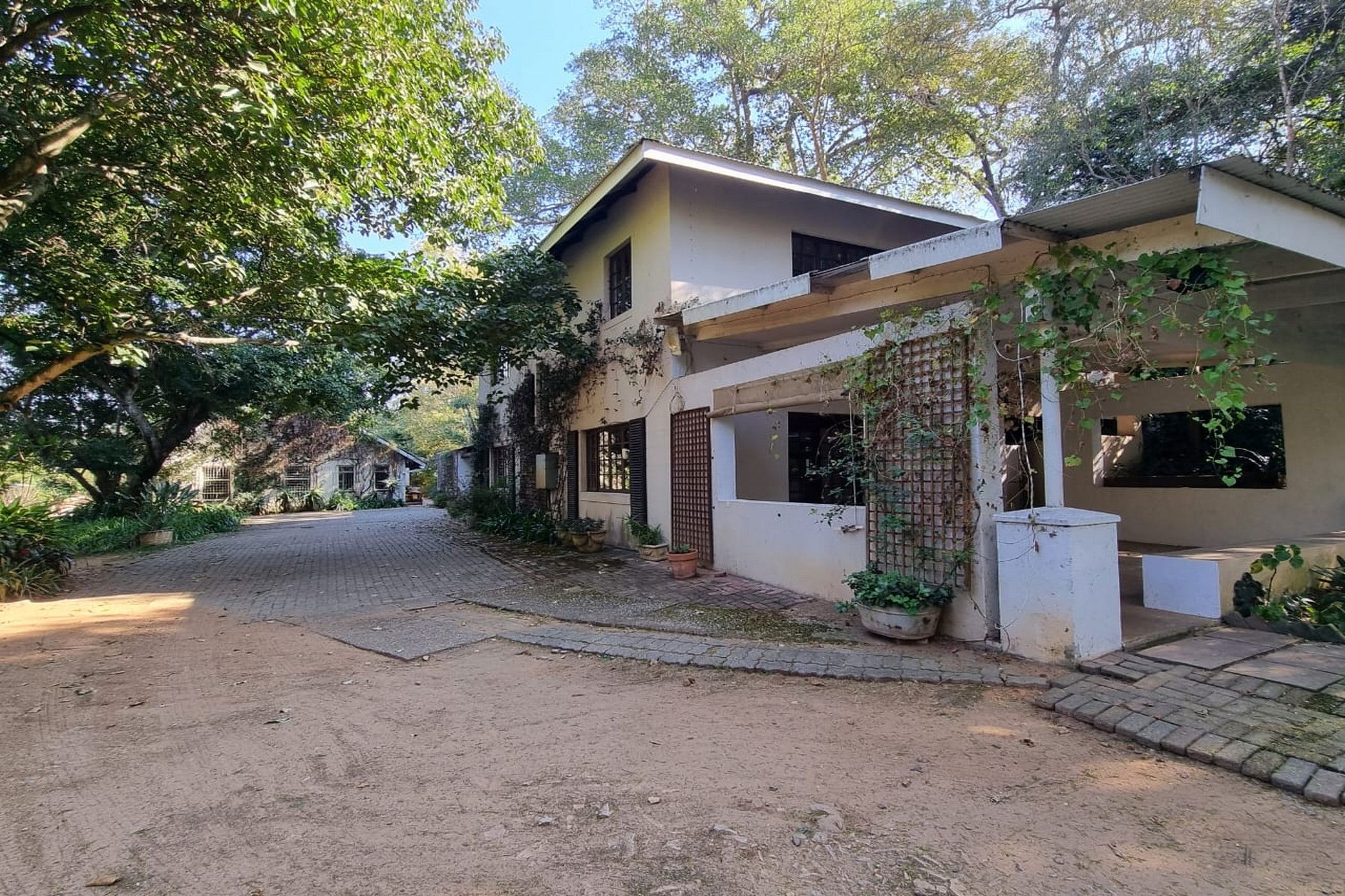 8087 m&sup2; smallholding for sale in White River AH