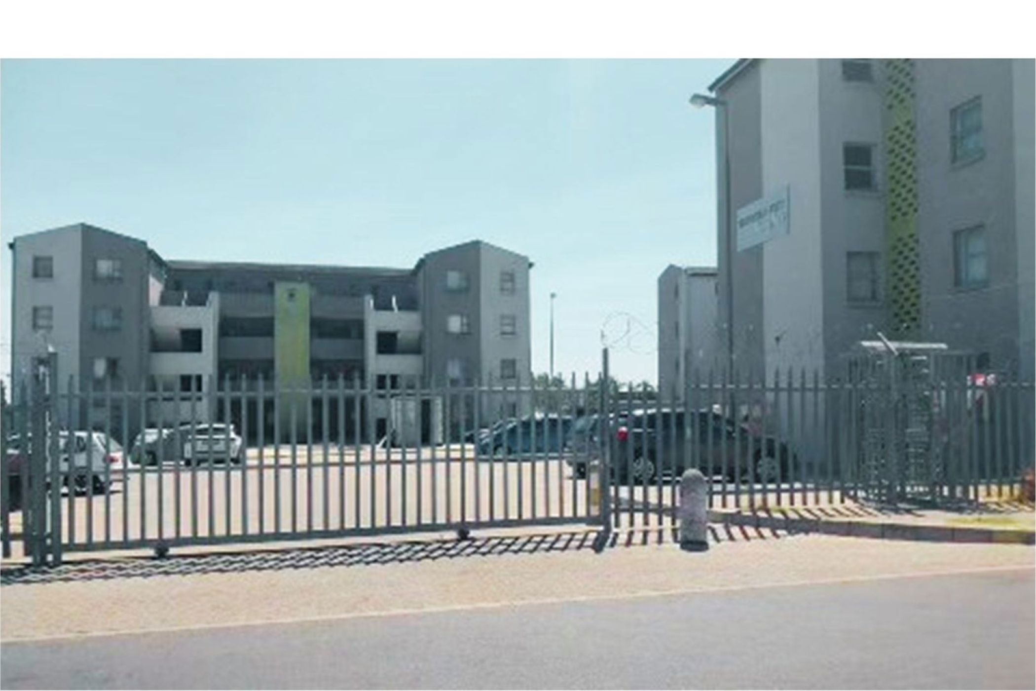 2 bedroom apartment for sale in Scottsdene