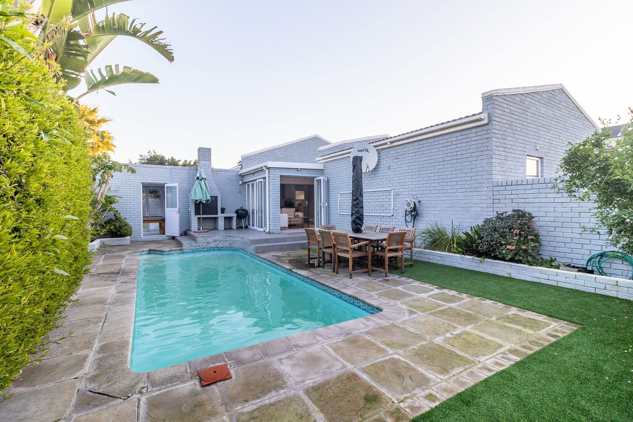 4 bedroom house for sale in Blouberg Sands