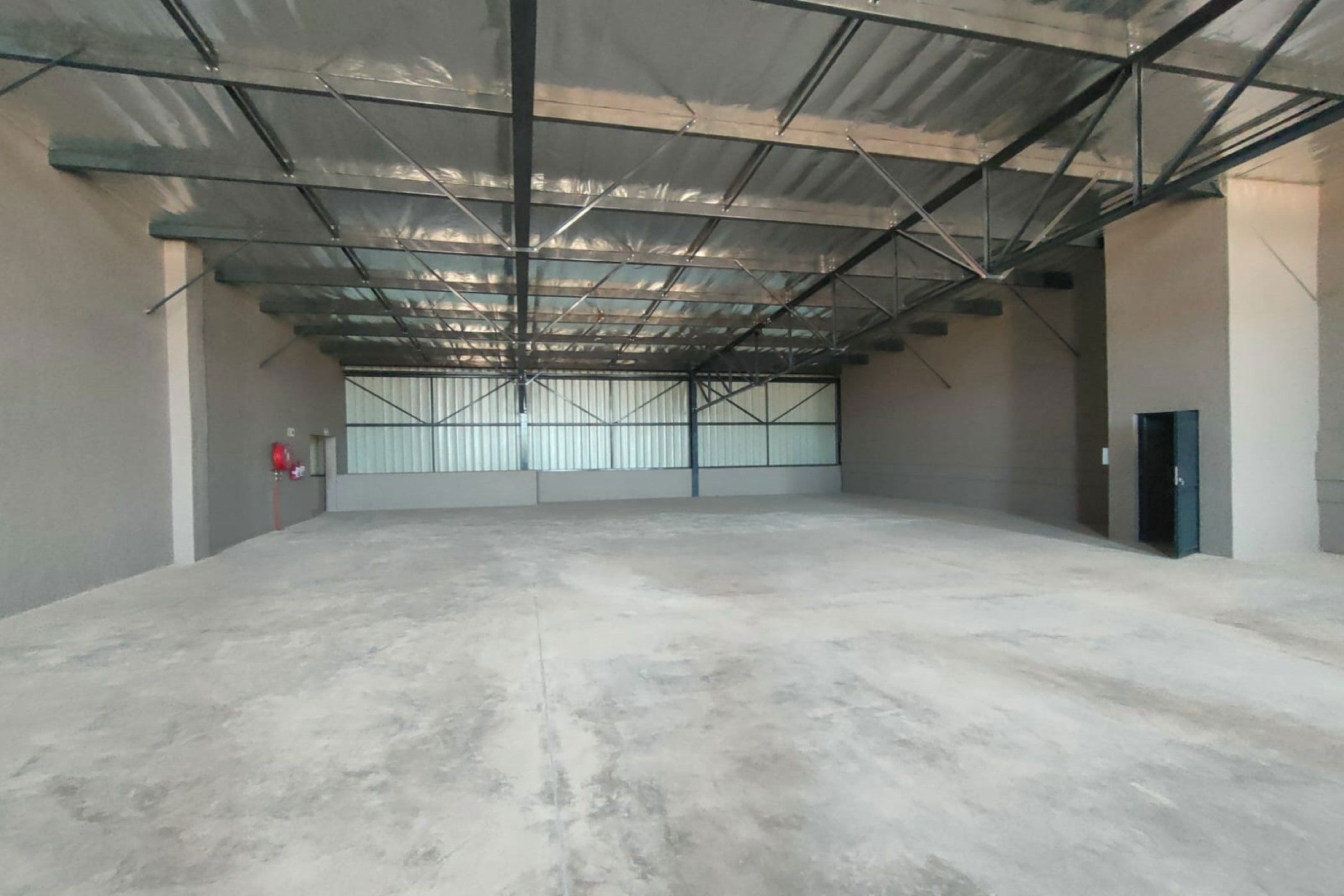 490 m&sup2; commercial industrial property to rent in Kathu