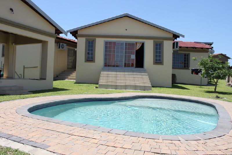 4 bedroom house for sale in Stonehenge