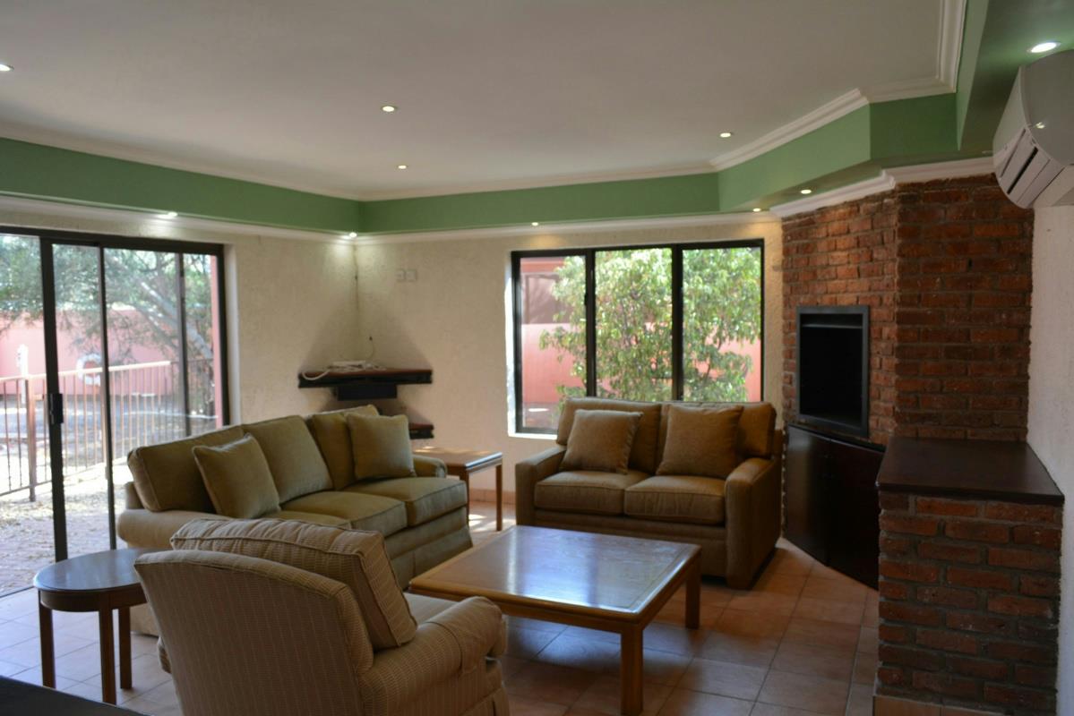 4 bedroom house to rent in Broadhurst (Botswana)