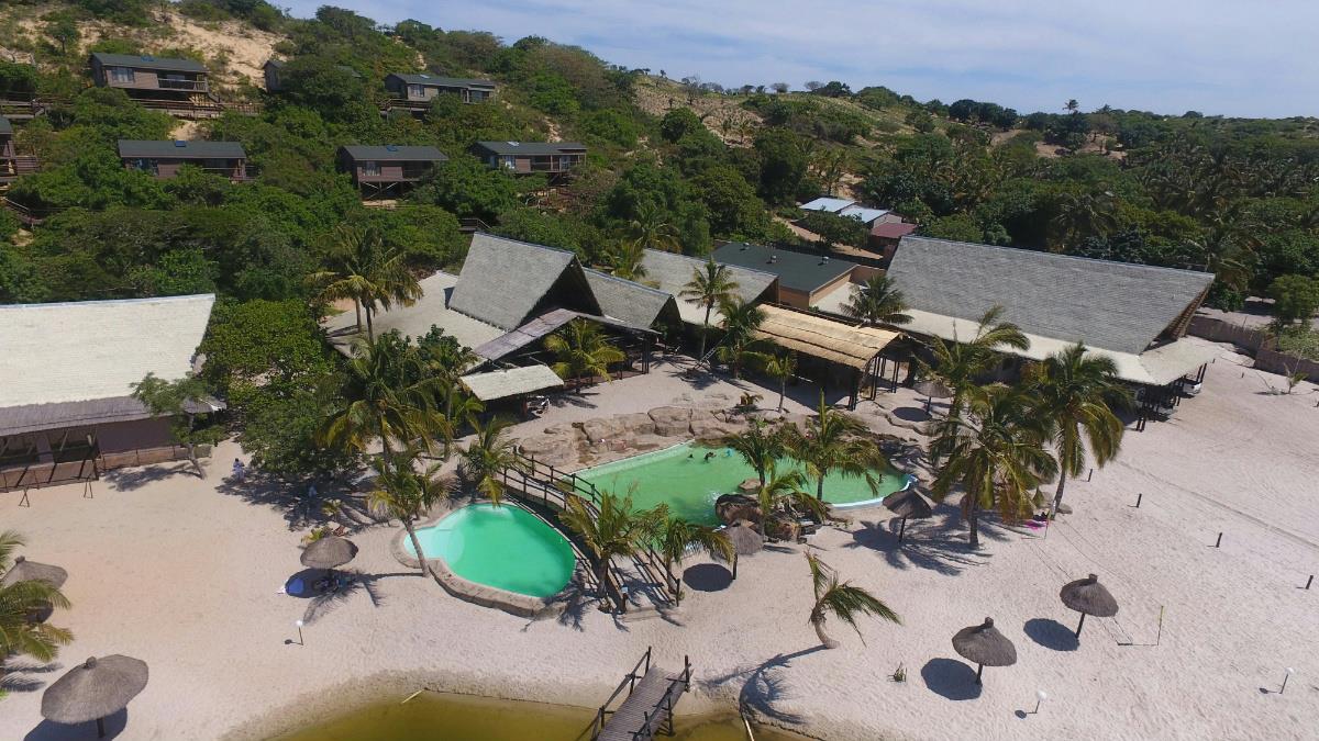 24 guest room beach resort for sale in Bilene (Mozambique)