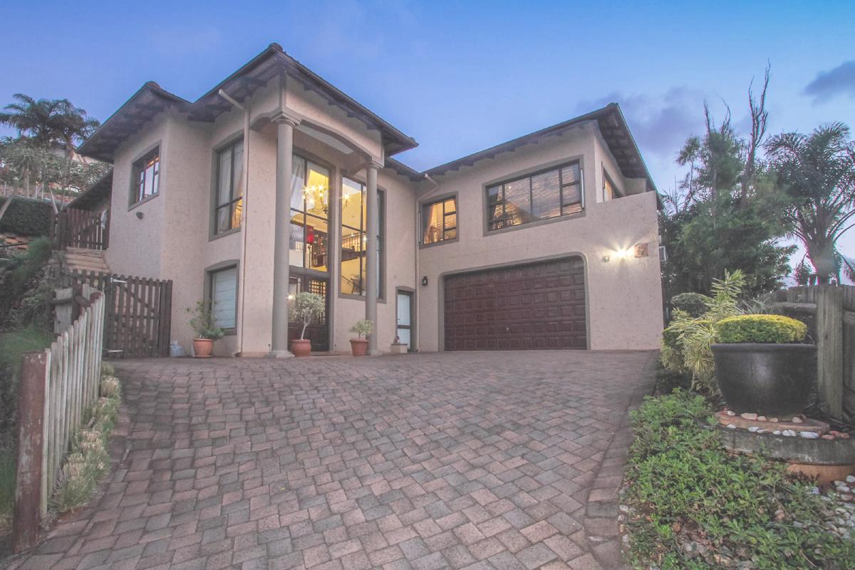 4 bedroom townhouse for sale in La Lucia