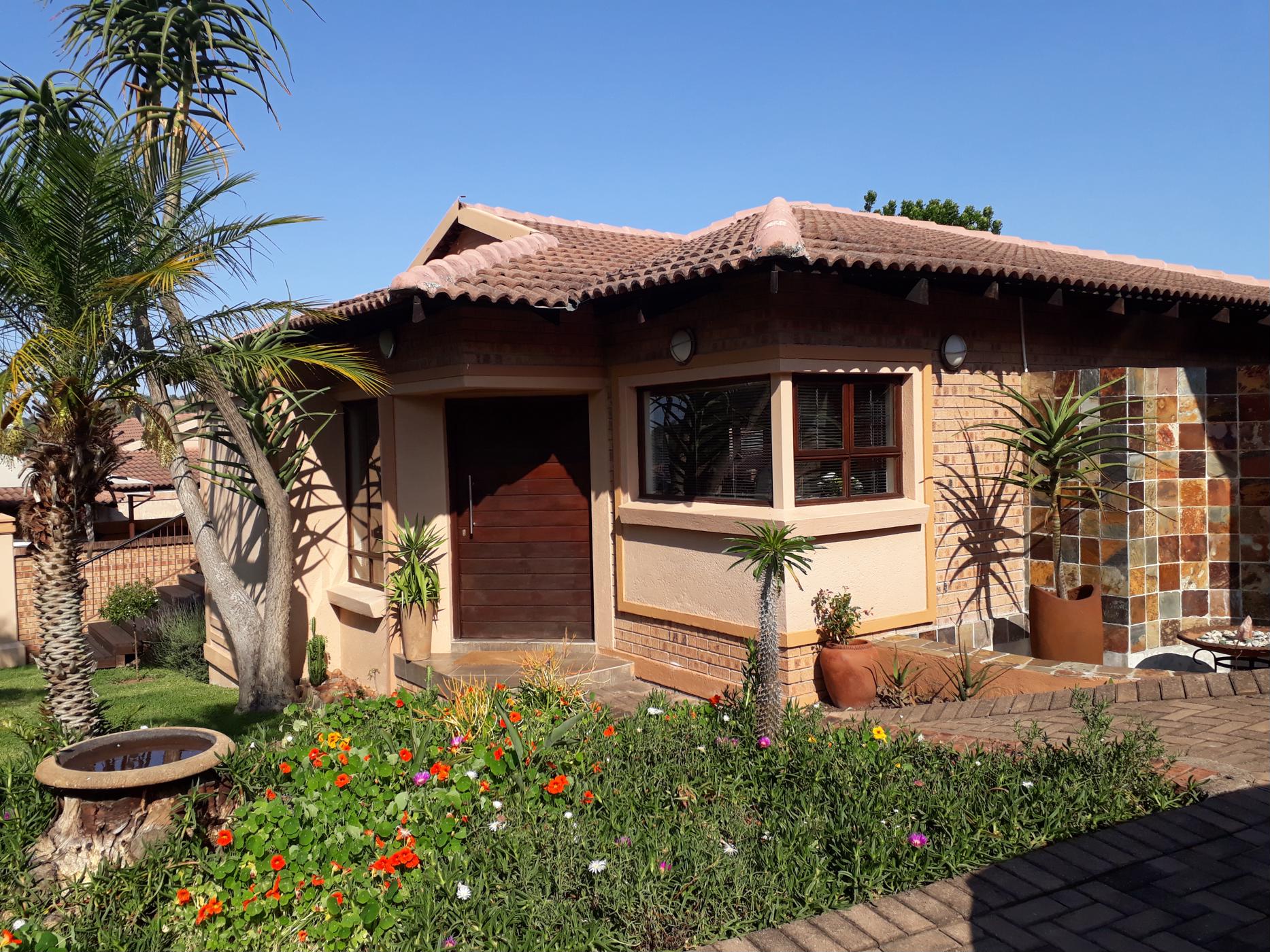 3 bedroom house to rent in Sonheuwel