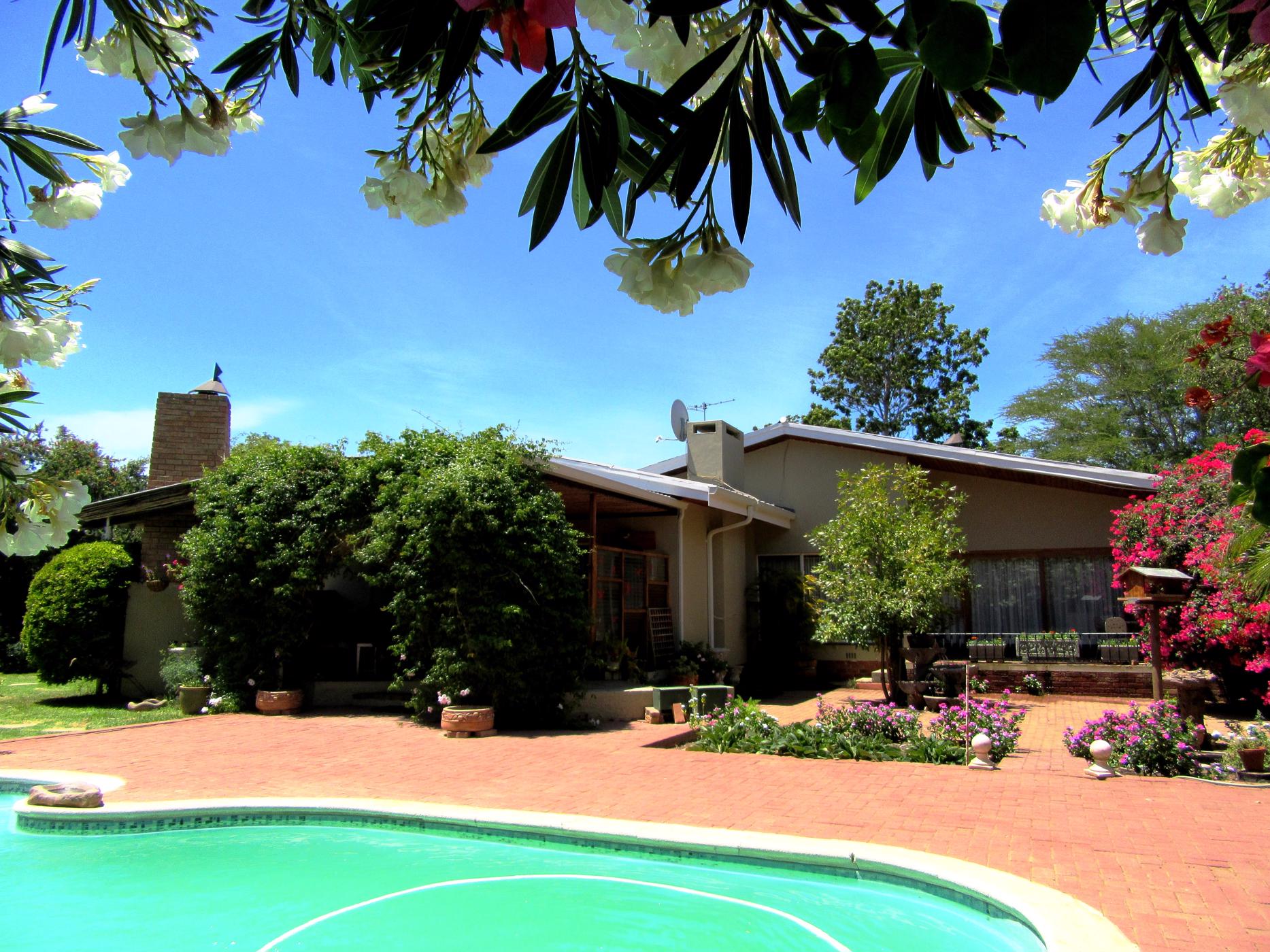 6 bedroom house for sale in Robertson