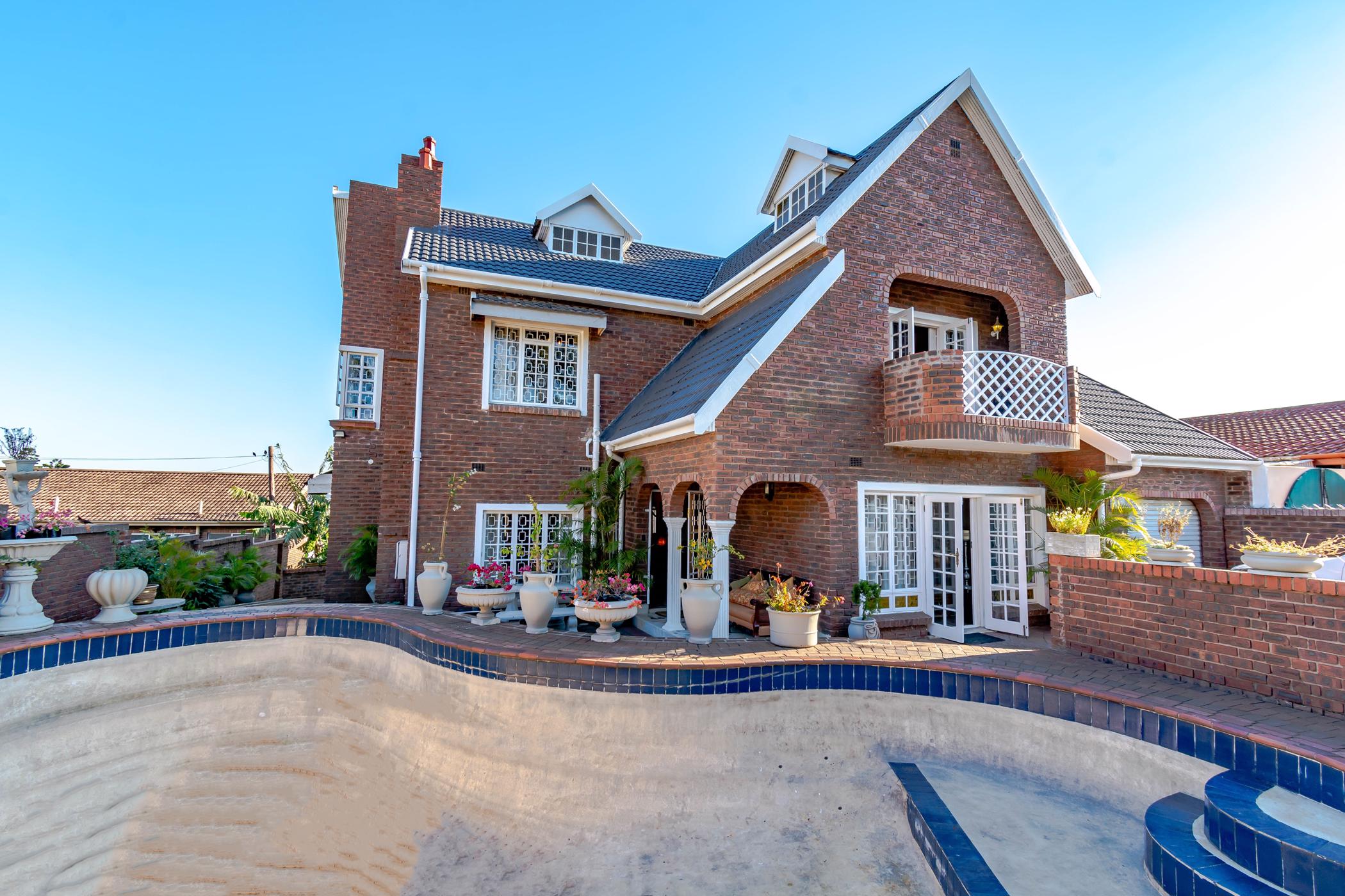 5 bedroom house for sale in Kenville