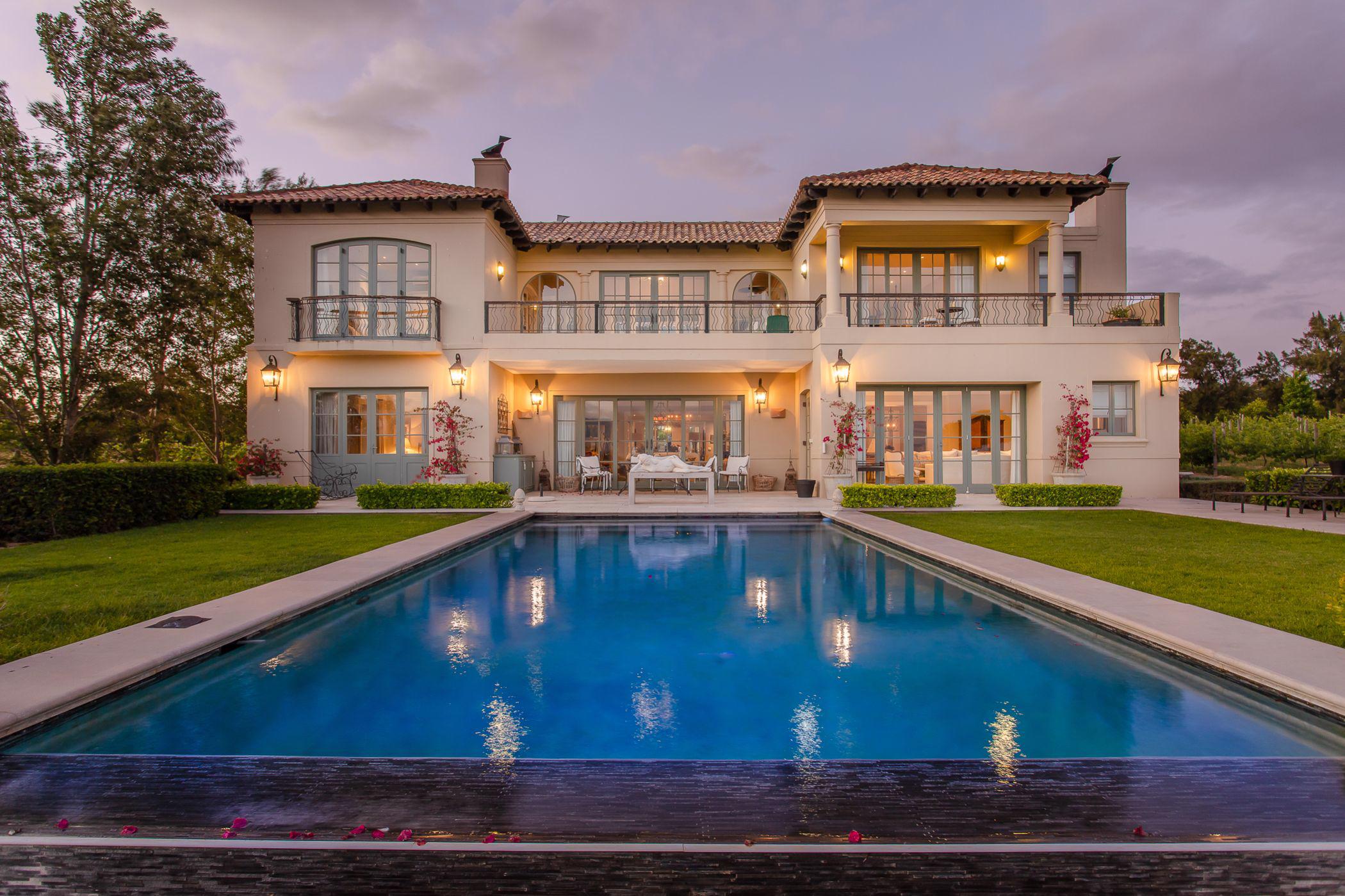 5 bedroom security estate home for sale in Sante Winelands