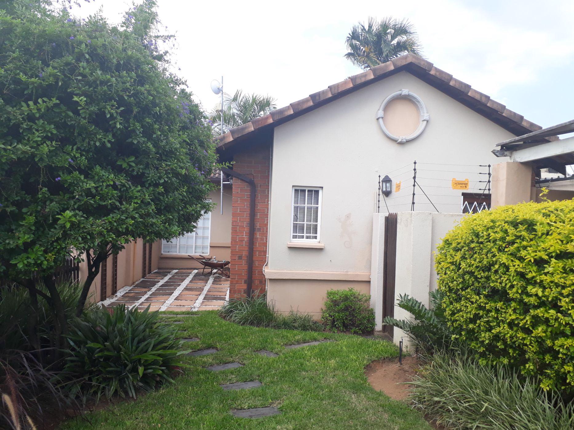 2 bedroom house to rent in West Acres
