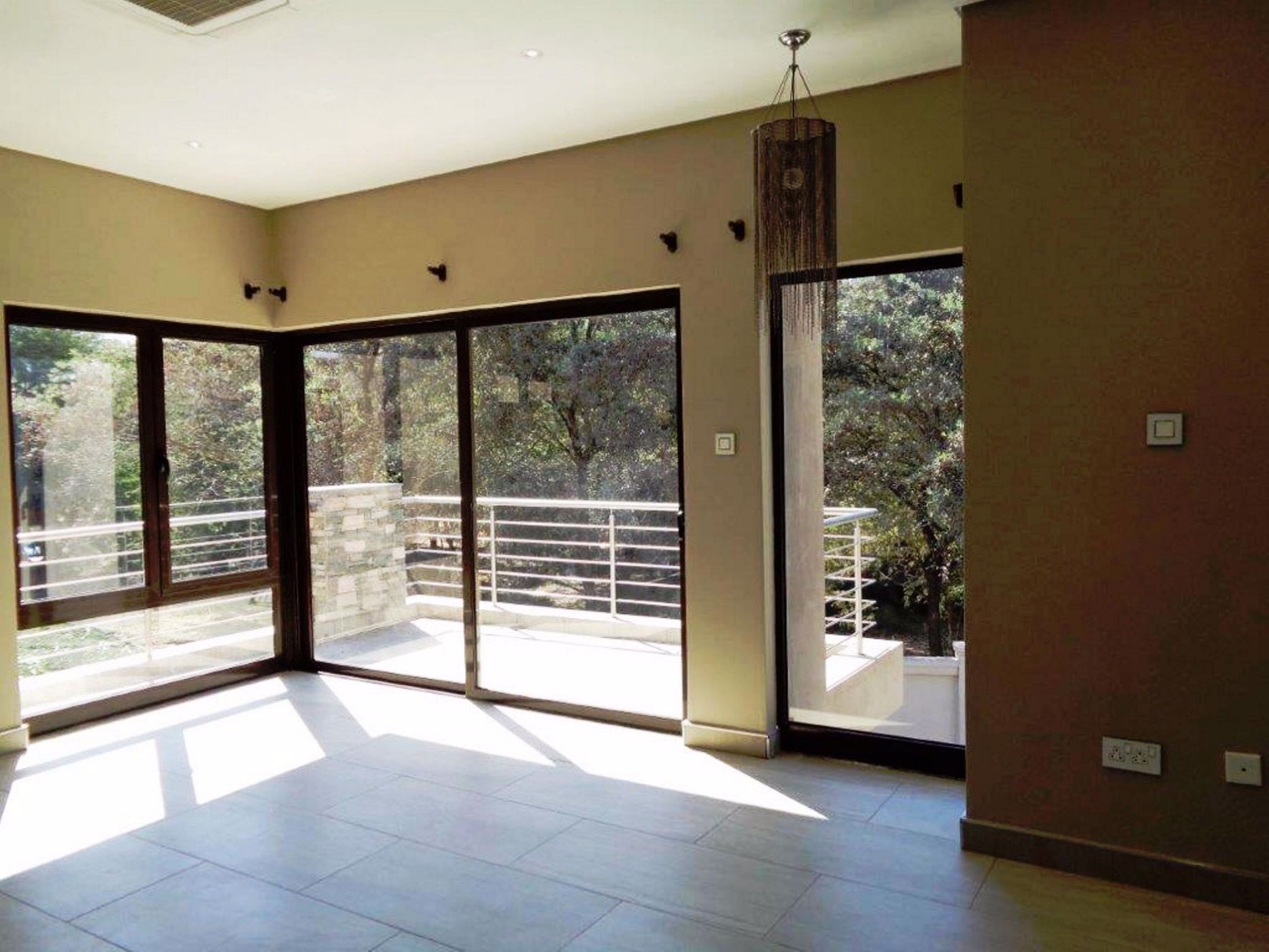 5 Bedroom House For Sale Phakalane Golf Estate (Botswana