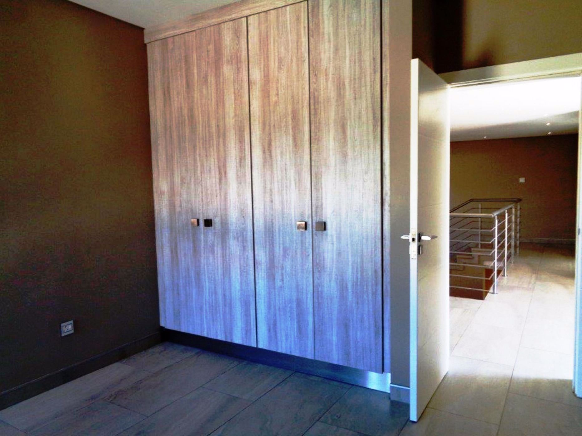 5 Bedroom House For Sale Phakalane Golf Estate (Botswana